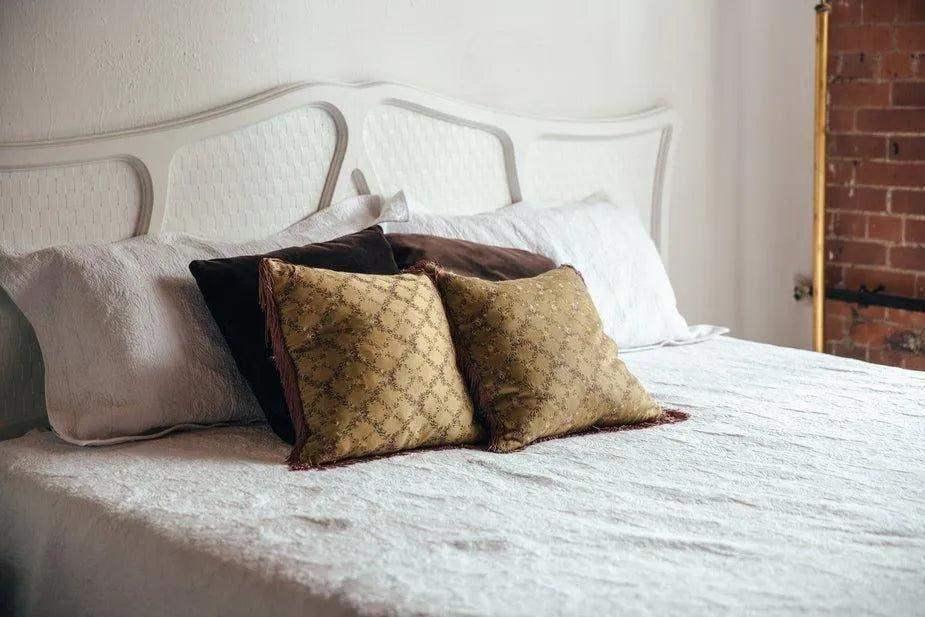 brown-throw-pillows-linhnguyen5 - linhnguyen5
